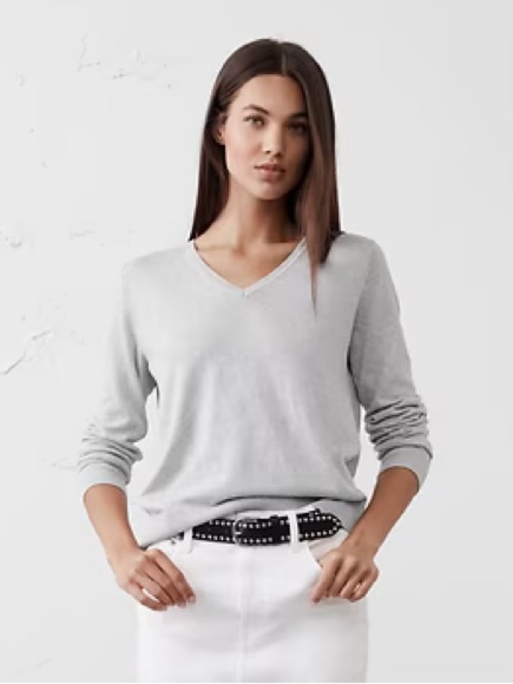Banana Republic Factory Light Gray V-Neck Sweater